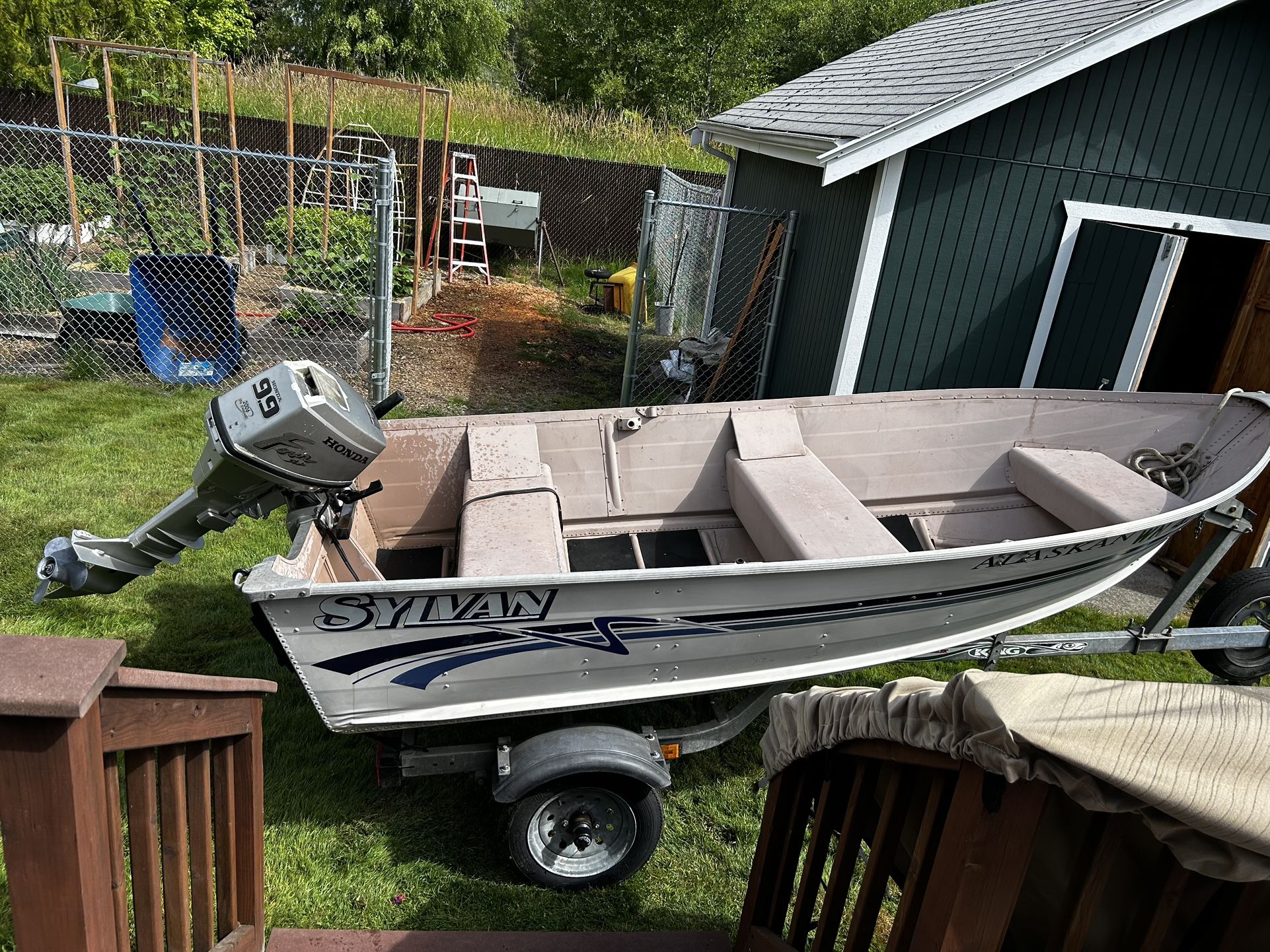 2001 12 ft Silvan Alaskan fishing boat
