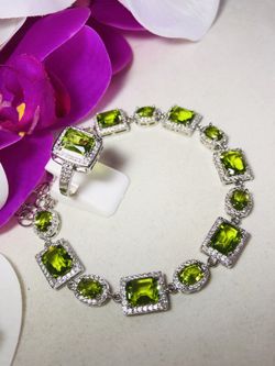 Sterling Silver.925 Green Peridot And CZ Bracelet And Ring Set.