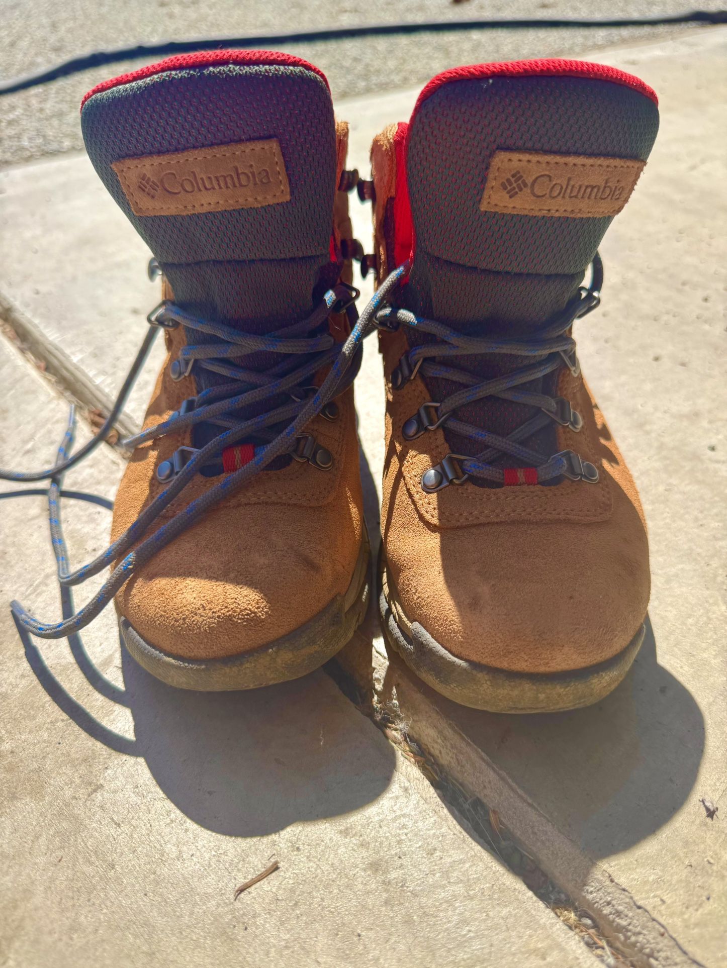 Women’s Columbia hiking boots 6.5