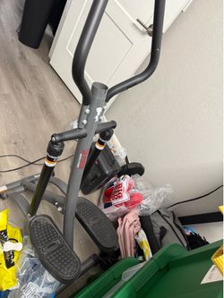 Free exercise machine