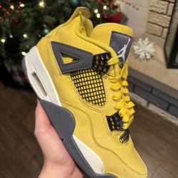 Retro 4 Lightning 
