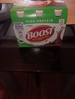 Boost chocolate and vanilla six packs