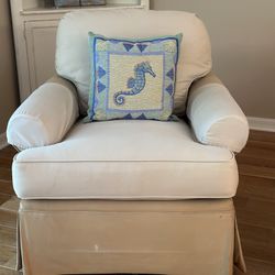 Set Of Club/Accent Chairs
