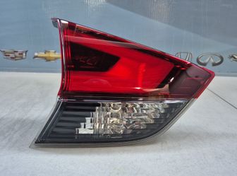 2017-2020 NISSAN ROGUE LEFT SIDE INNER TAIL LIGHT 