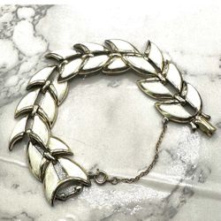Coro Vintage Gold Tone And Cream Link Bracelet 