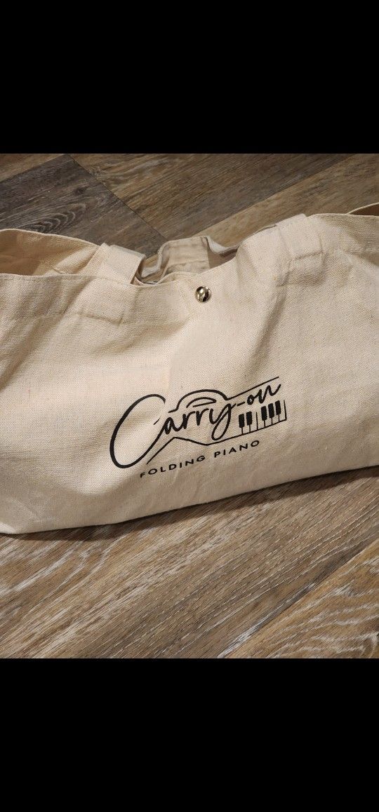 Carry On Paino