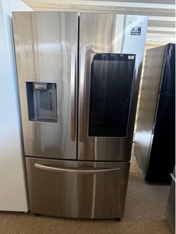 Samsung family hug French door refrigerator