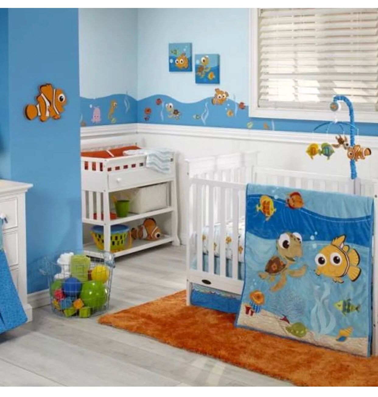 Disney Finding Nemo 4 pieces crib set