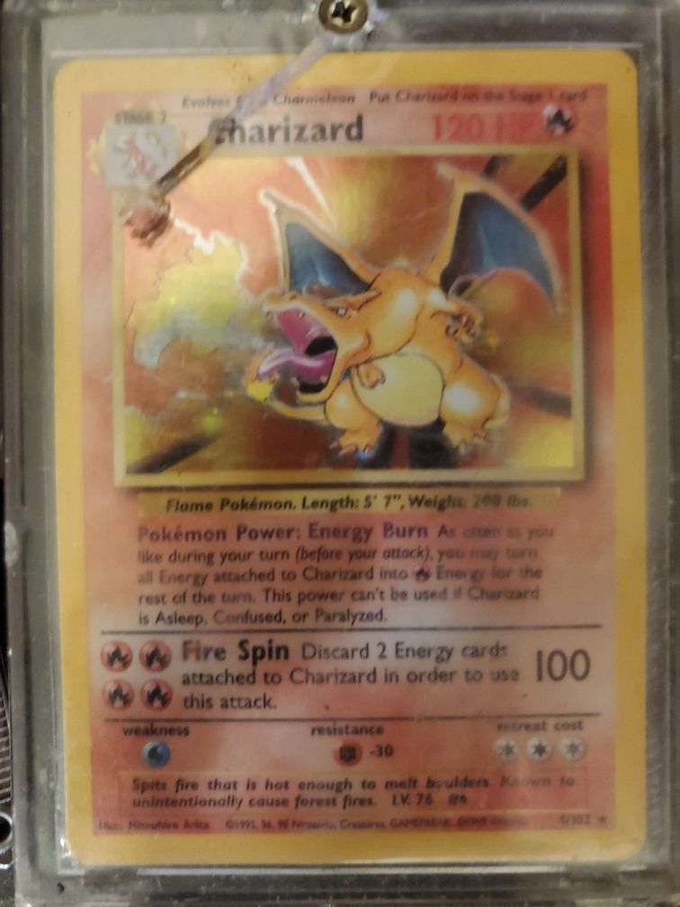 Pokemon Charizard 1995 Holographic Never played Mint Condition collectable original case
