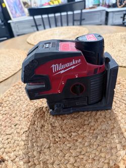 Milwaukee laser