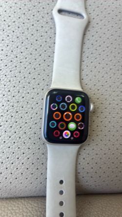 Apple Watch SE Unlocked