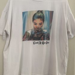 White T-Shirt Selena Gomez Size Women’s M - Brand H&M Divided