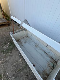 Heavy duty truck tool box