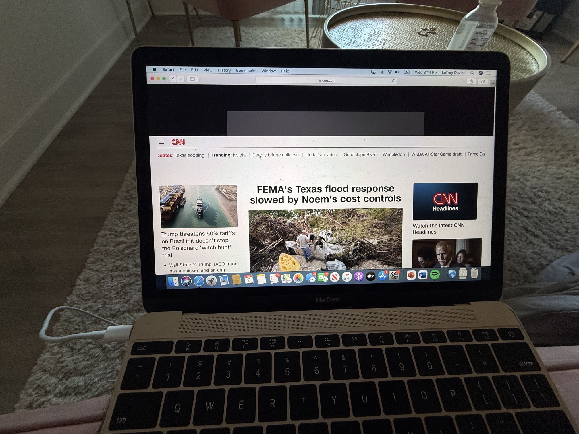 MacBook Air 250GB Slim Rose Gold