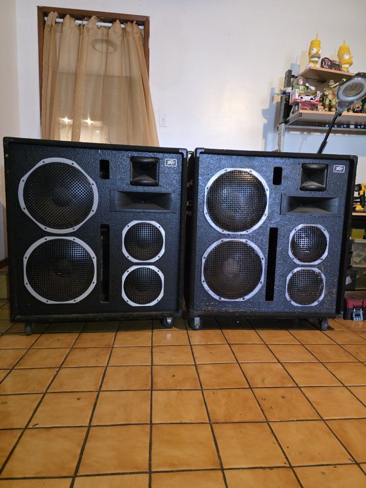 PEAVEY 3020 HT Speakers Pair