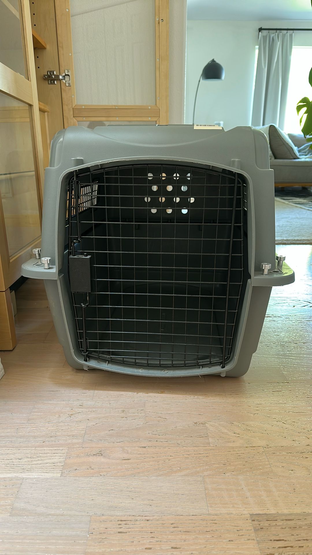 Petmate sky Dog And Cat Kennel