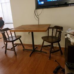 200 For 3 Captain Chairs And 2 Tables 