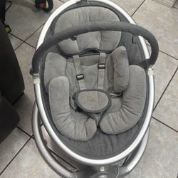 Baby swing 