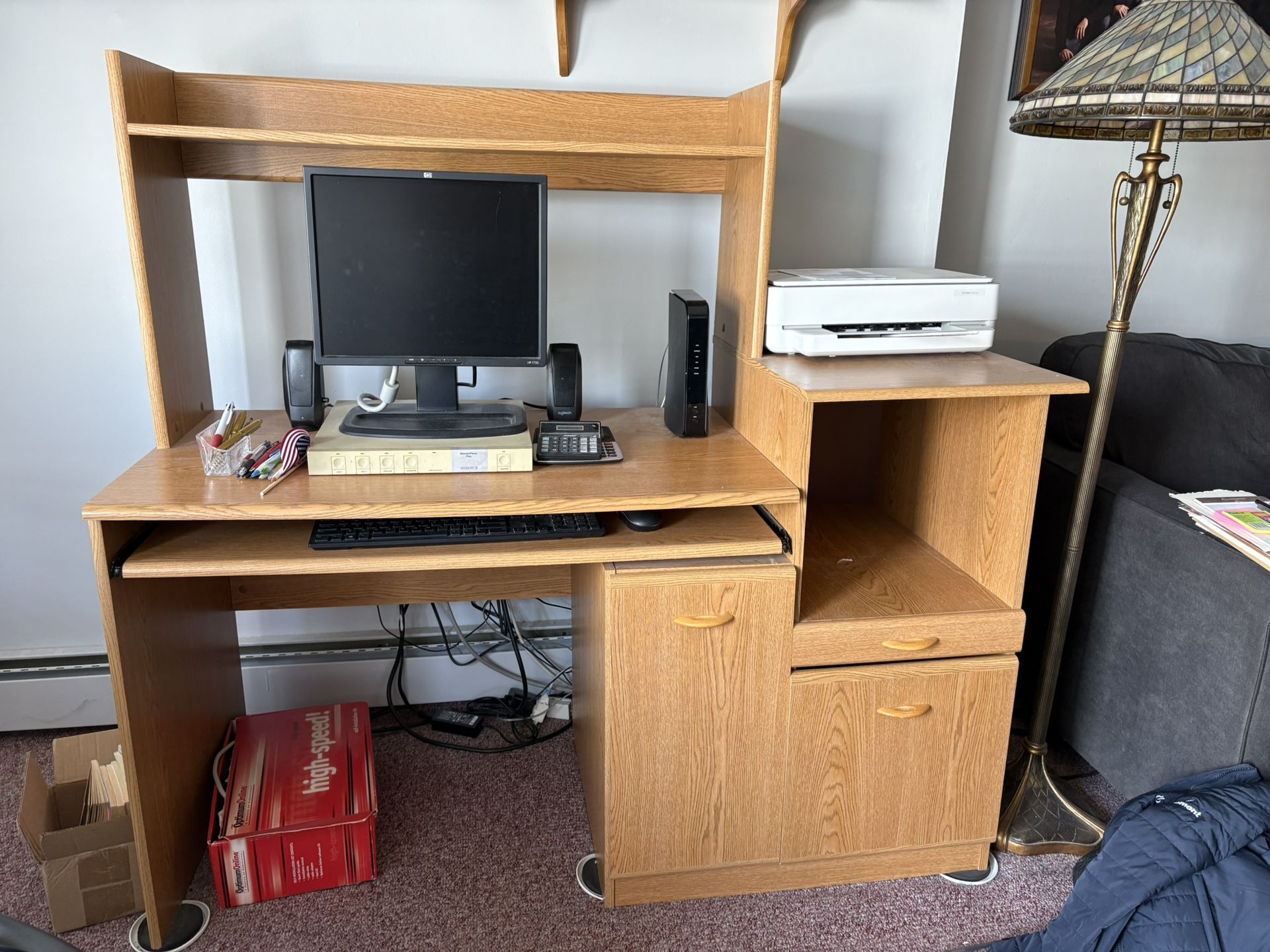 Computer desk
