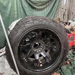 Fuel Wheels With Tires    20 X12 Rims   33inch Tires