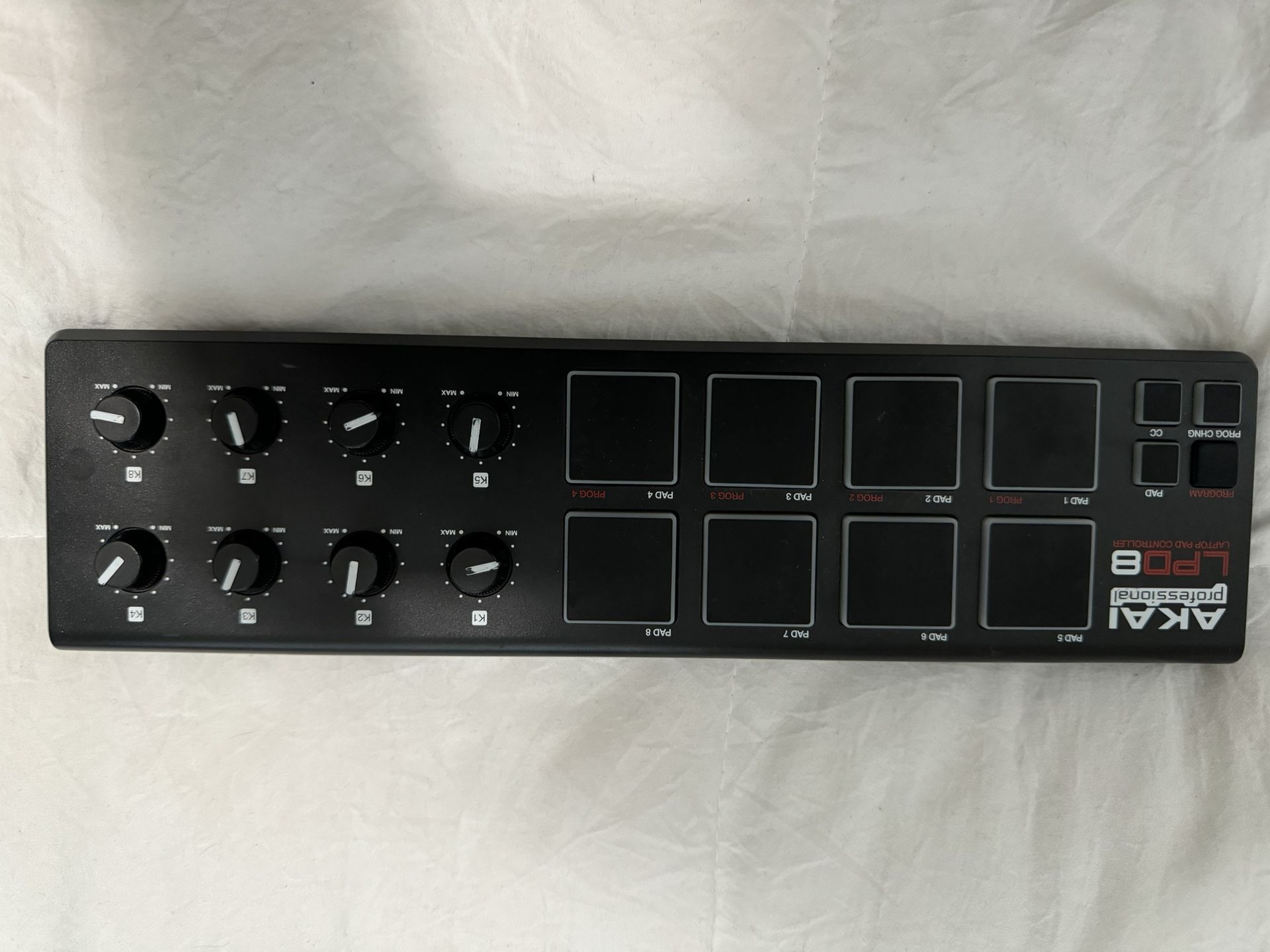 AKAI LPD8 Controller