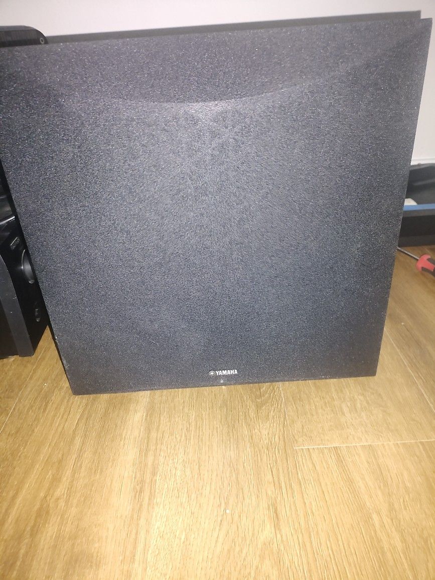 Yamaha Subwoofer