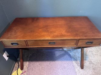 Writing/computer desk