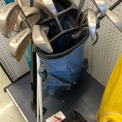 Golf clubs 