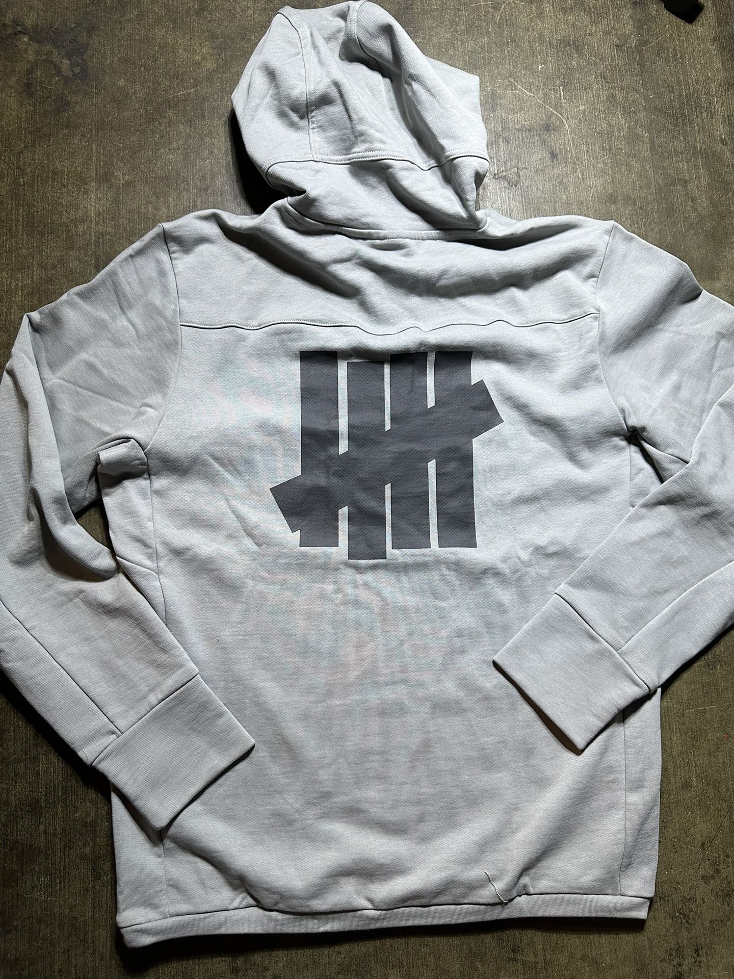 Undefeated x Adidas Tec Hoodie Shift Grey Large Pullover NWT NOS Rare