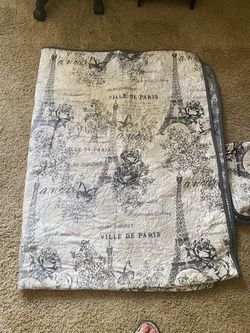Paris Themed Bedding