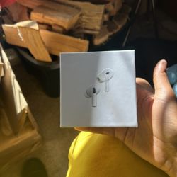 Airpods Airpods Airpods!