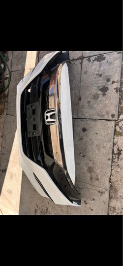 Honda Front Grille White with Chrome Trim