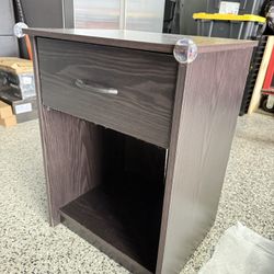 Nightstand 