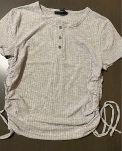 Forever 21 ribbed Henley-style top with side adjustment, girls' size L