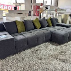 LIQUIDACION! STORE MOVING! last piece floor model! final sale