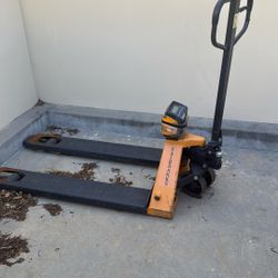 Pallet Jack 150