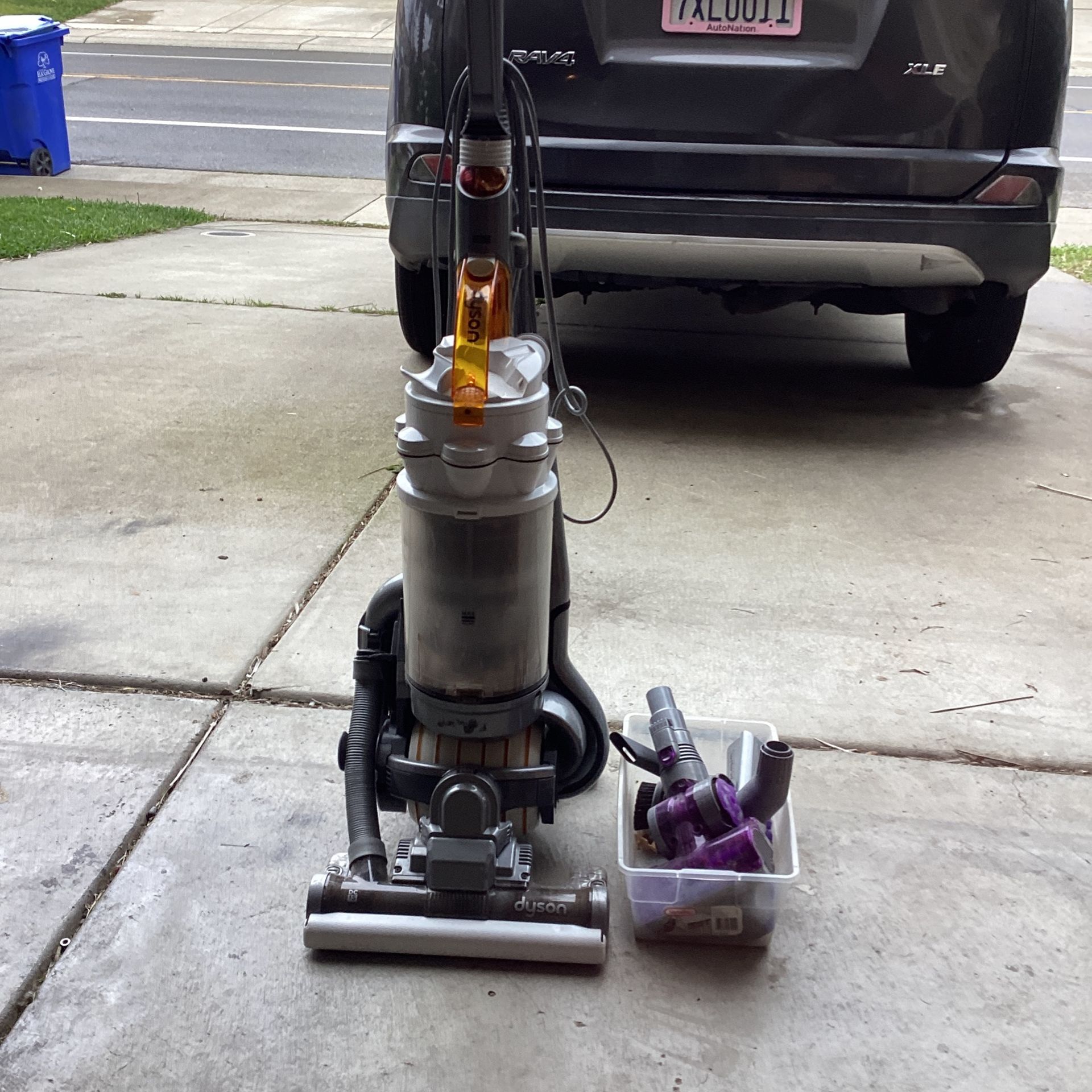 Dyson vacuum cleaner works perfect excellent condition never new section. All the attachment is include.