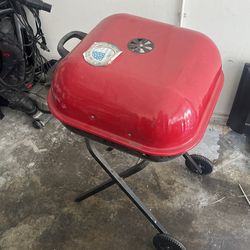 Portable Red Grill