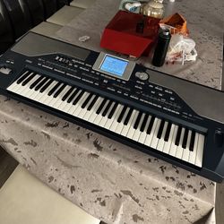 KORG PA 800 PROFESSIONAL KEYBOARD 🎹 LIKE NEW + STAND 