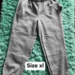 New Women's Sweatpants Size XL 