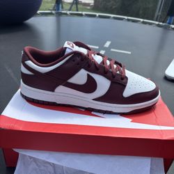 Nike Dunks 