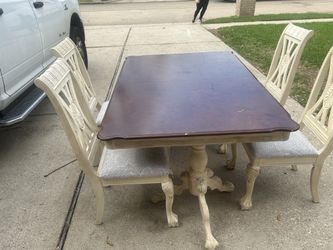 Dinning table 4 chairs only