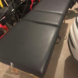 massage bed and pillow 