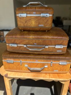 Vintage luggage set