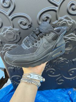 Woman’s Nike Fit Size 6/$15