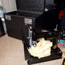 1941 Singer Sewing Machine