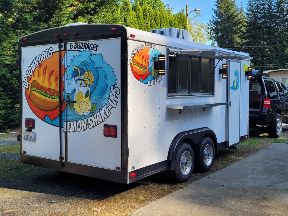 Food & Beverages trailer.