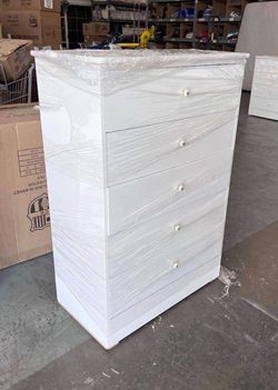 Five drawers dresser