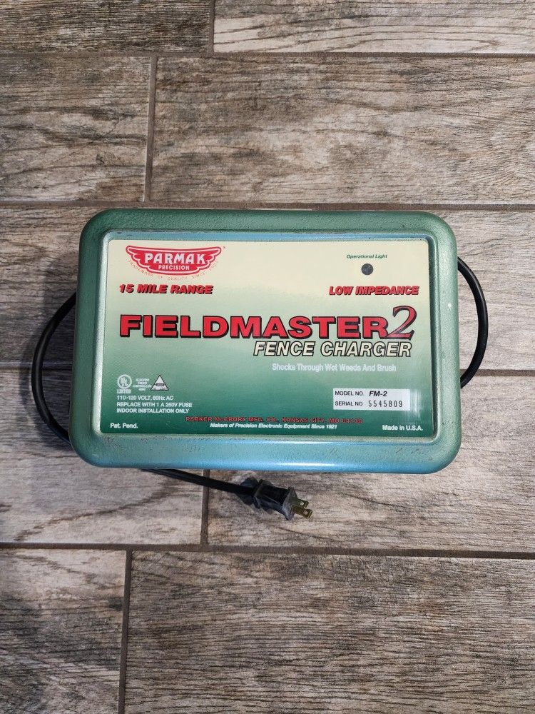 Parmax Fieldmaster 2 fence charger - 15 mile range
