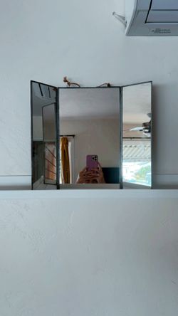 Mirror - Little Make Up Mirror 